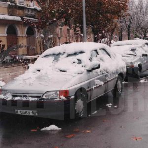 Coches nevados en la calle del Príncipe de Aranjuez