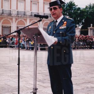 El Coronel Director de la Academia de Oficiales de la Guardia Civil, durante el acto de despedida a los tenientes cadetes de la Guardia Civil en Aranjuez
