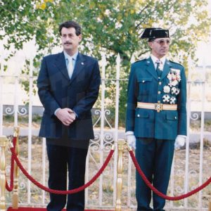 El  Coronel Director de la Academia de Oficiales de la Guardia Civil, junto al Alcalde de Aranjuez, José María Cepeda, en la Fiesta de la patrona de la Guardia Civil en Aranjuez
