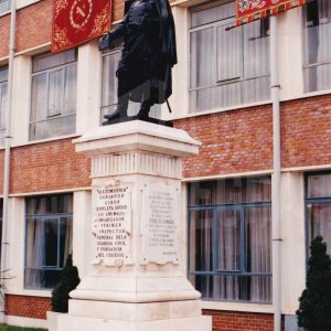 Monumento a D. Francisco Javier Girón y Ezpeleta de las Casas y Erile, Duque de Ahumada, fundador de la Guardia Civil