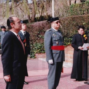 El Director de la Academia de Oficiales de la Guardia Civil, Rafael Yuste Martínez, durante el acto de rejura de bandera de la 2ª promoción de la Academia de Aranjuez