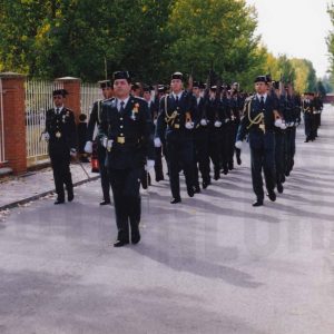 Guardias civiles desfilando, en la Fiesta de su patrona en Aranjuez
