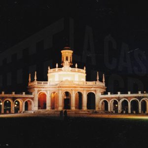Iglesia de San Antonio, de noche, en Aranjuez