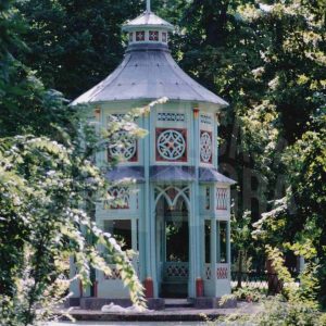 Templete clásico en el Estanque de los Chinescos del Jardín del Príncipe en Aranjuez