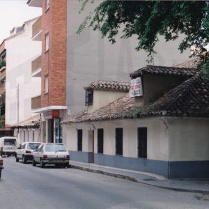 Casa, actualmente solar por demolición, en Calle San Pascual cruzando con Calle de la Concha en Aranjuez