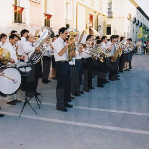 Actuación de la Banda de la Escuela Municipal de Música Joaquín Rodrigo tras el Pregón de las Fiestas de San Fernando