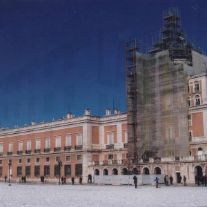 Ala sur del Palacio Real de Aranjuez en obras tras una nevada
