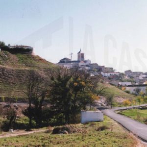 Un pueblo sobre una ladera