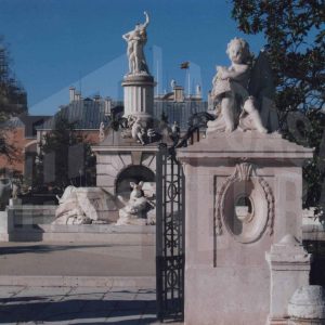 Entrada al Jardín del Parterre, Fuente de Hércules y Anteo y Palacio Real de Aranjuez