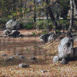 Canales de las Islas Americana y Asiática del Jardín del Príncipe de Aranjuez sin agua