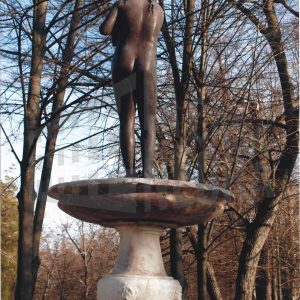 Vista posterior de la Fuente de Venus en el Jardín de la Isla de Aranjuez