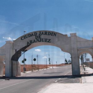 Entrada a la Urbanización Ciudad Jardín de Aranjuez, aún sin urbanizar
