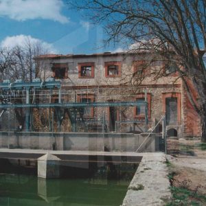 Antigua central eléctrica del Embalse de «El Embocador» en el Río Tajo, en Aranjuez