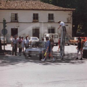 Zancudo y malabaristas en la Calle Infantas de Aranjuez