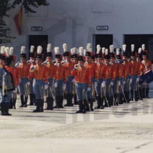 Banda de tambores y cornetas de los Húsares de Pavía en el patio del Cuartel de Pavía, en Aranjuez