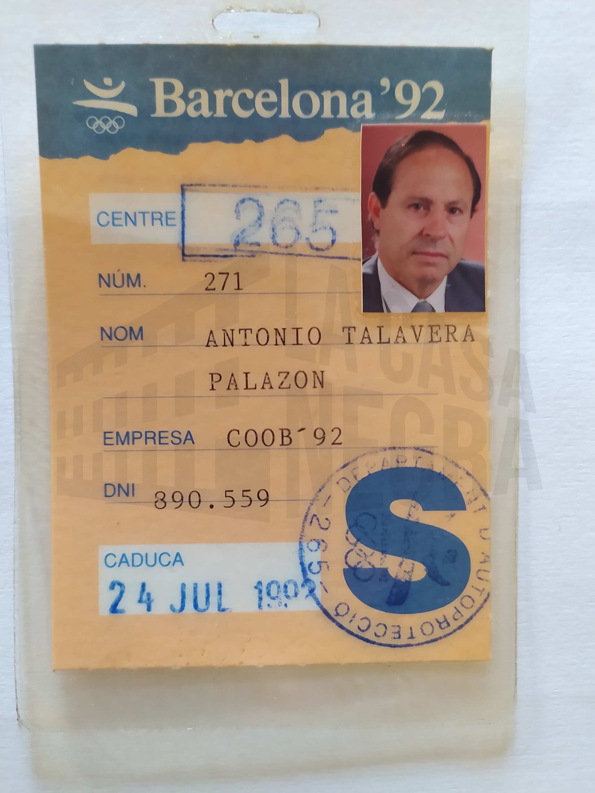 Carnet personal del COOB'92 de juez para la prueba de Pentatlón Moderno