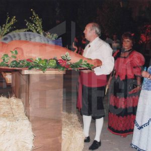 Vecinos de Aranjuez  durante la representación del Asalto al Palacio de Godoy en las Fiestas del Motín de 2008